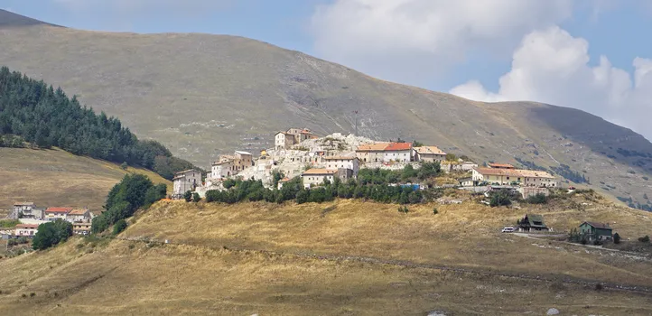 castelluccio_50322707838_o.jpg