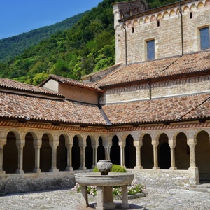 Abbazia_Cistercense_di_Santa_Maria