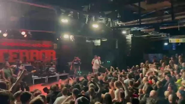 370b8fd5195a4d5b9b19eb00dd754aaf.mp4